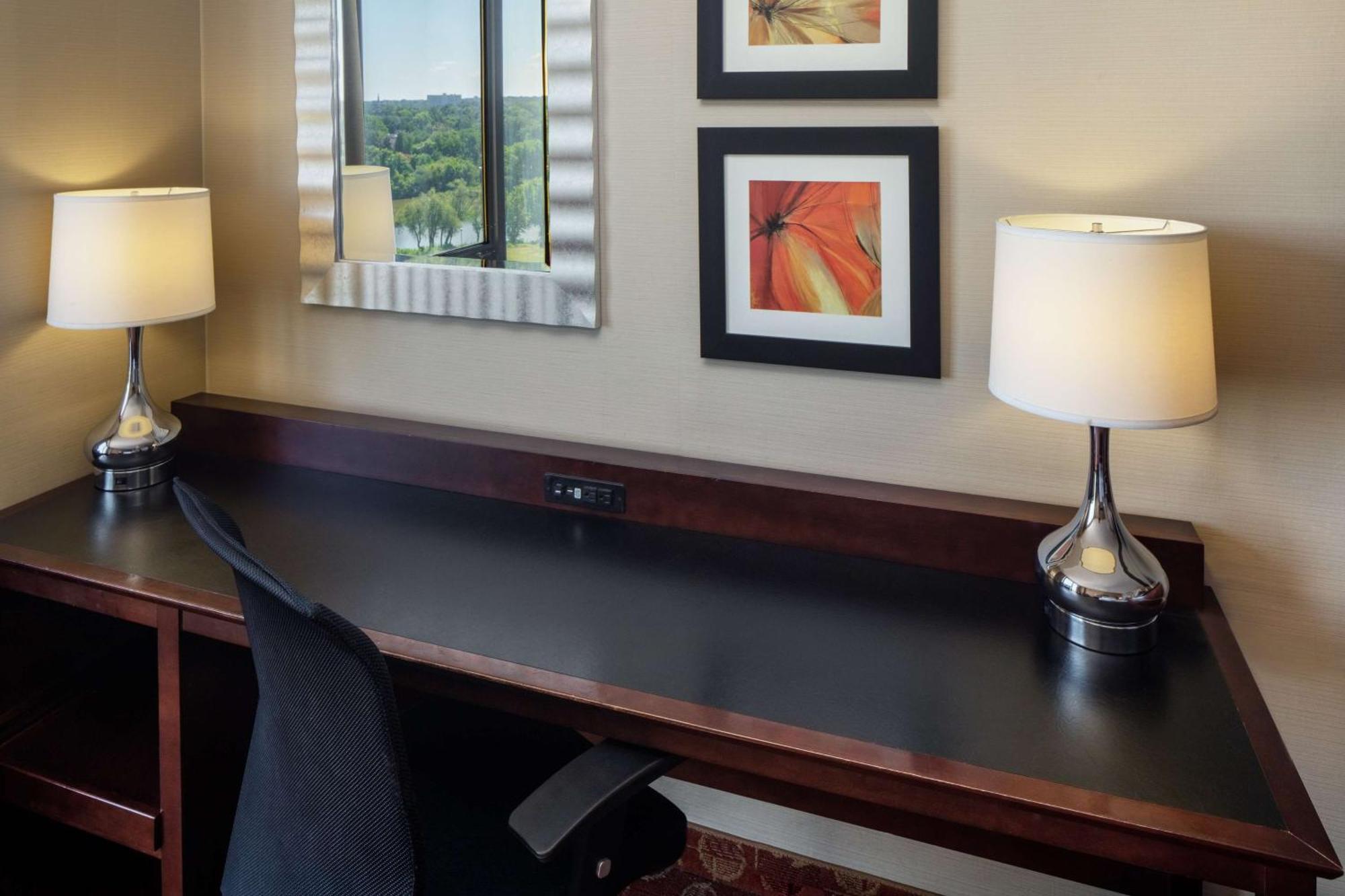Doubletree By Hilton Cherry Hill Philadelphia Extérieur photo